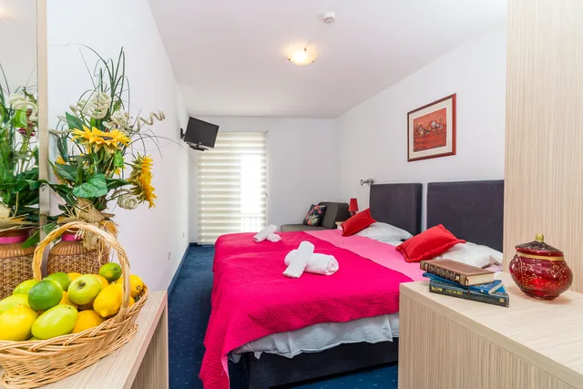 غرفة قياسية بسرير مزدوج أو سريرين منفصلين، Dubrovnik Hotel 5/6