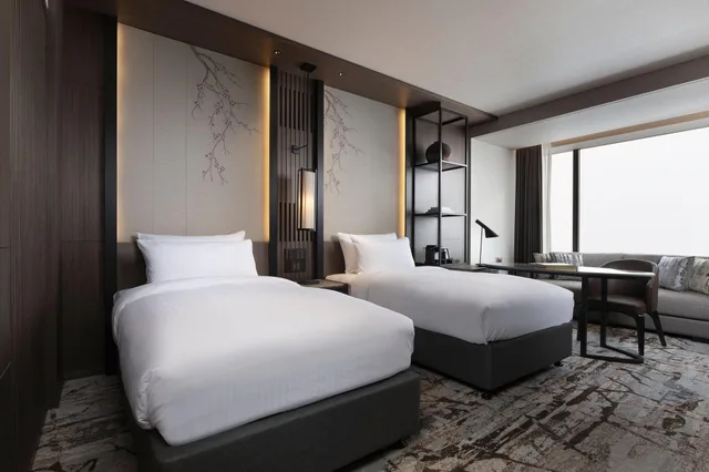 Standard, Twin Beds, Higashiyama Niseko Village, a Ritz-Carlton Reserve 1/2