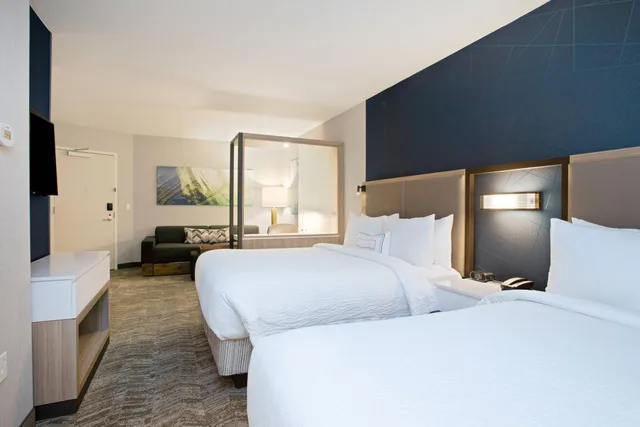 جناح بسرير كوين مع سرير سحّاب إضافي لذوي الإعاقة، SpringHill Suites by Marriott Ocala 2/7