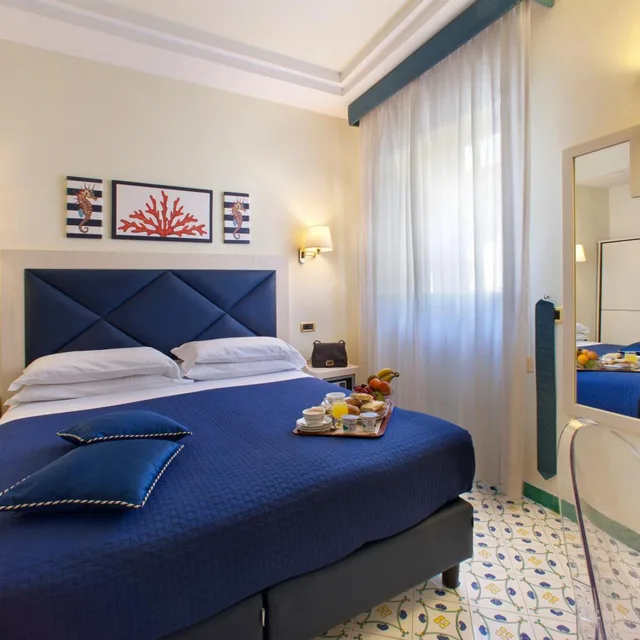 غرفة بريميوم رباعية بسرير بطابقين، Del Mare 1/6