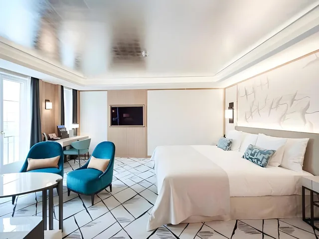 Junior Suite, Double Bed, Riverside، Storchen Hotel Zurich 2/2