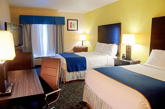 غرفة بسريرين كوين لذوي الإعاقة، Super 8 by Wyndham Irving/DFW Apt/North 2/5