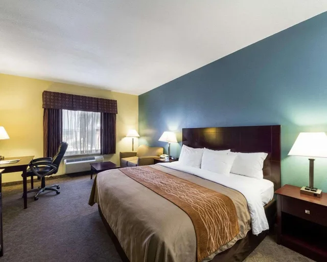 Efficiency, Superior, King Bed، Quality Inn Ingleside - Corpus Christi 1/1