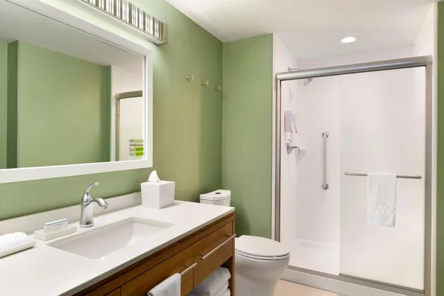 استوديو بسرير كوين مع أريكة، Home2 Suites By Hilton Hasb 2/7