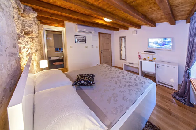 غرفة بسرير مزدوج، Villa Split Heritage Hotel 2/3