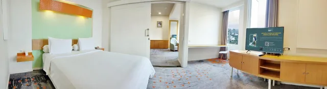 جناح بسرير كوين، Harris Suites Fx Sudirman 1/2