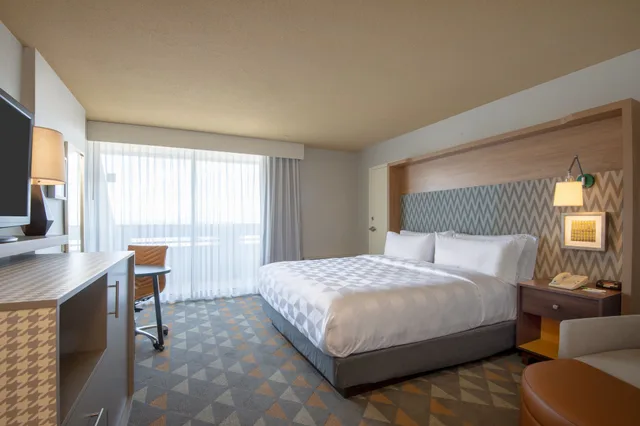 غرفة قياسية بسرير فردي، Holiday Inn Denver East Stapleton 1/4