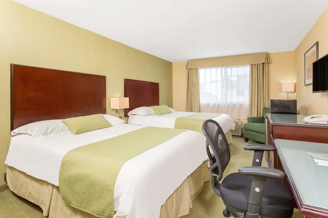 غرفة عائلية بسريرين كوين، Ramada By Wyndham Williams Lake 3/4