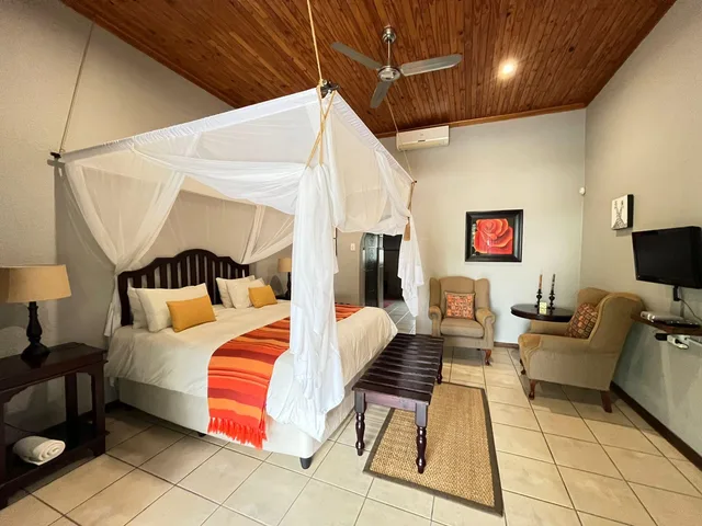 Abangane Guest Lodge، Hlanganani 11/58