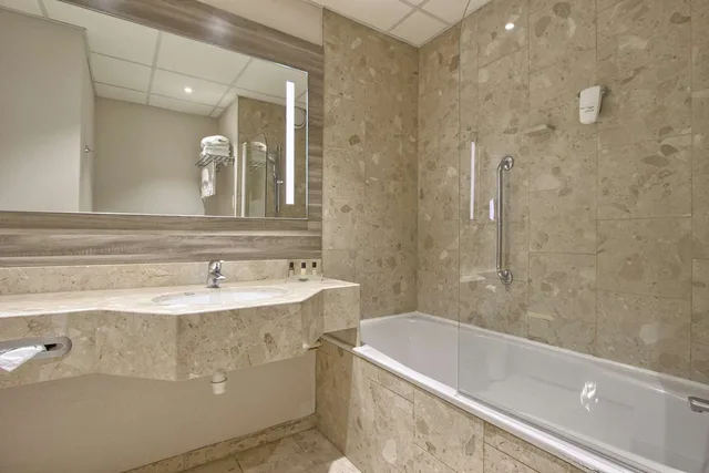 غرفة قياسية بسريرين منفصلين، Ibis Rungis Aeroport Paris Orly 3/3