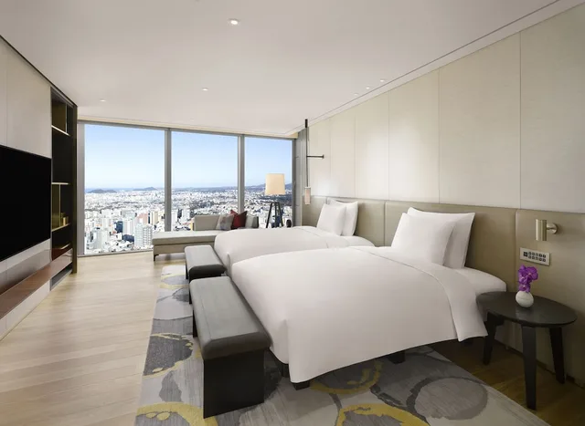 جناح ركني بسريرين منفصلين بإطلالة على الجبل، Grand Hyatt Jeju 2/7