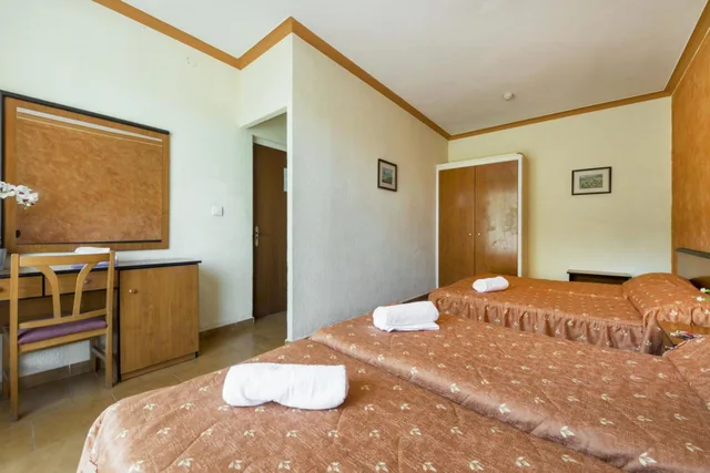 Family, Hotel Marisol 3/5