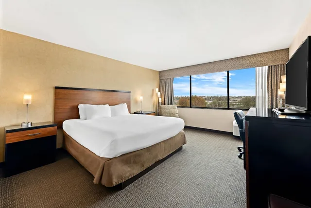 غرفة بسرير كينج لذوي الإعاقة، Quality Hotel Philadelphia Airport 3/5