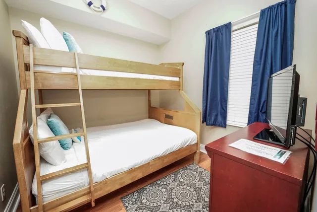 شقة سكنية بسريرين كينج وسرير بطابقين بإطلالة على البحر بـ3 غرف نوم، Calypso Beach Resort By Panhandle Getaways 5/10