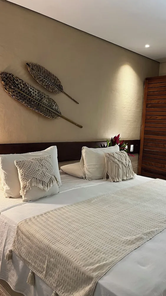 جناح بريميوم بسرير كينج بإطلالة جزئية على البحر، Hotel Da Pipa 2/9