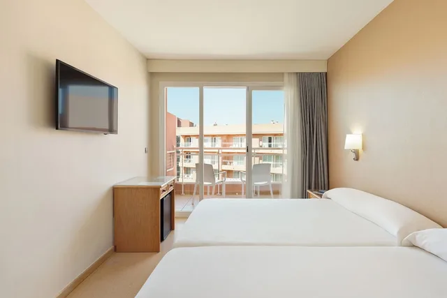 شقة بأربعة أسرّة بغرفة نوم واحدة بإطلالة جزئية على البحر، Best Roquetas Hotel 2/10