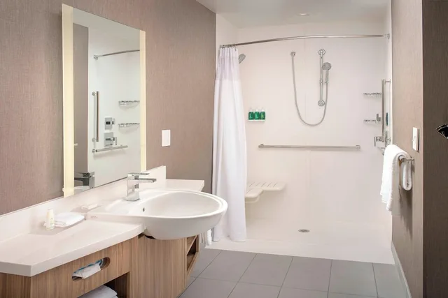 جناح بسريرين كوين مع سرير سحّاب إضافي، SpringHill Suites by Marriott Punta Gorda Harborside 5/5