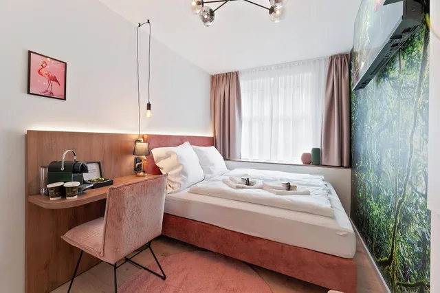 Superior, Double Bed, City View, Private Bathroom, JUNGLE No5 Boutique Hotel 1/1