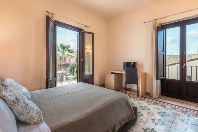 غرفة قياسية بسرير مزدوج أو سريرين منفصلين، Vittorio Veneto Hotel 1/10