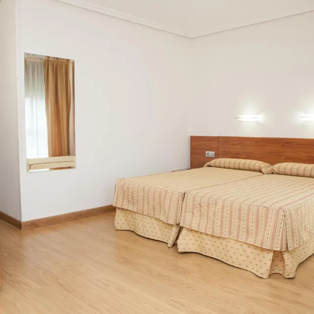غرفة بسرير مزدوج أو سريرين منفصلين، Hotel Las Anclas 4/10