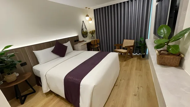 Superior, Double Bed, Street View, Balcony، Ocean KT Inn 1/1