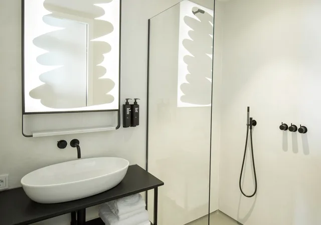 غرفة صغيرة بسرير كوين، Conscious Hotel Westerpark 5/6