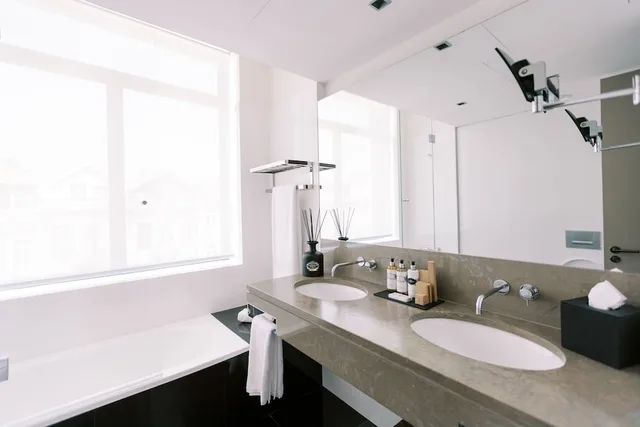Double Room Gallery، The Editory Artist Hotel 2/4