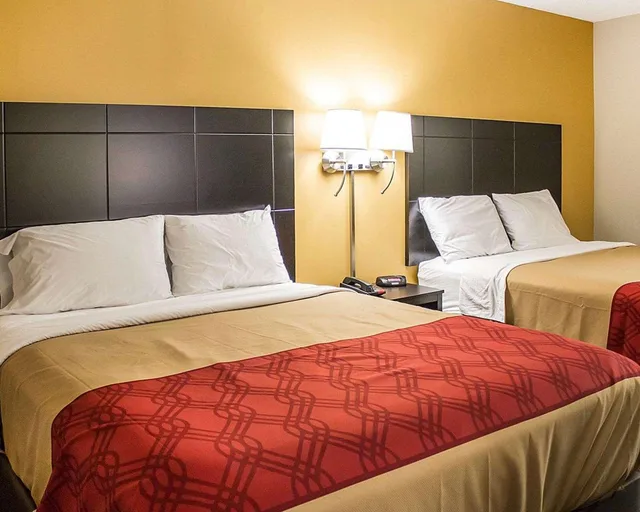 غرفة بسريرين مزدوجين، Econo Lodge Columbus West 2/3