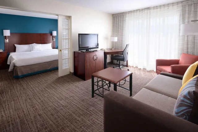 2 Bedrooms, Superior, Suite, Multiple Beds، Sonesta ES Suites Dallas Medical Market Center 2/4