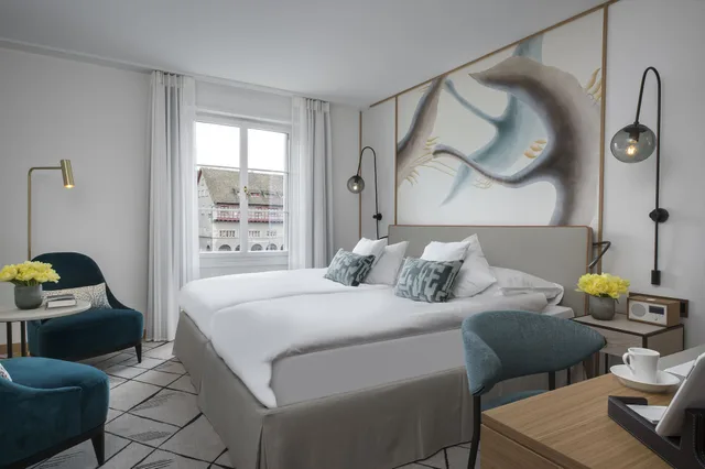Room, King Bed, Riverside، Storchen Hotel Zurich 3/5