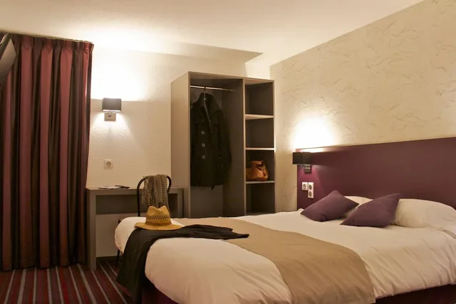 غرفة قياسية بسرير مزدوج، Brit Hotel Le Kerotel 2/4