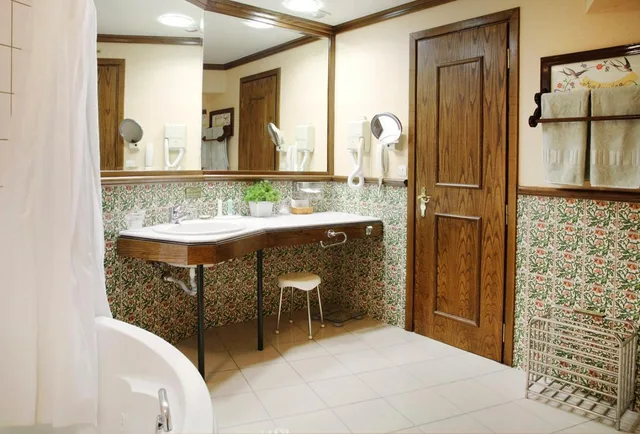 Junior Suite, Montana Hotel Spa 2/2