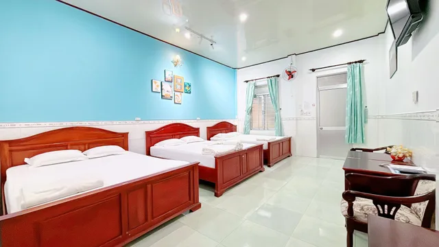 Family 6، Quoc Dinh Guesthouse 2/2