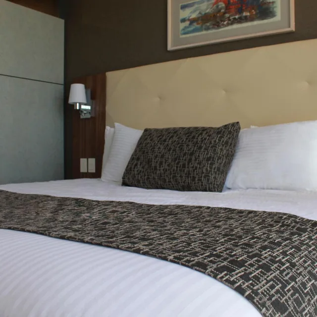 جناح جونيور، Hotel Casa Inn Business Irapuato 5/9