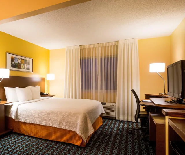 استوديو بسرير كوين، Fairfield Inn Suites By Marriott Cincinnati Eastgate 1/2