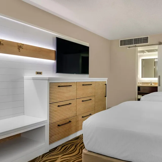 Standard Room 2 Double Beds, Wyndham Garden Lake Buena Vista Disney Springs Resort 5/10