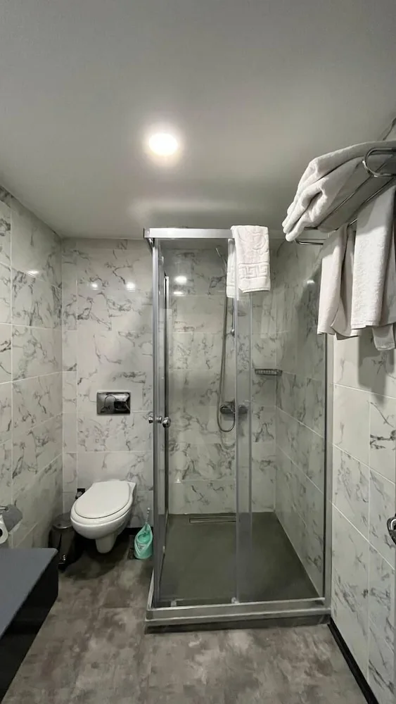Standard, Double Bed, Uptown Buyuk Anadolu Girne Hotel 2/2