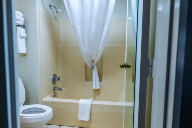 استوديو بسريرين كوين، Baymont by Wyndham London KY 3/5