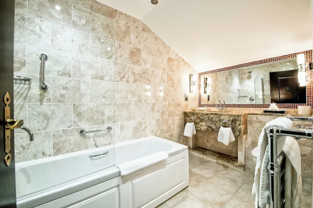Superior, King Bed, Castle View، Langley Castle Hotel 6/6