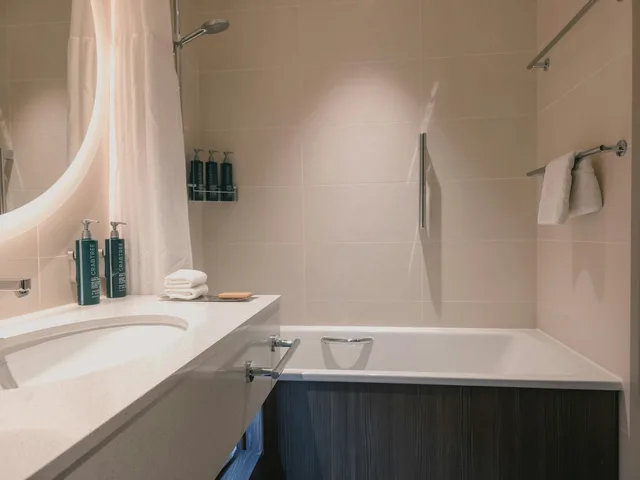 غرفة تنفيذية بسريرين كوين، Hilton Aberdeen TECA 4/5