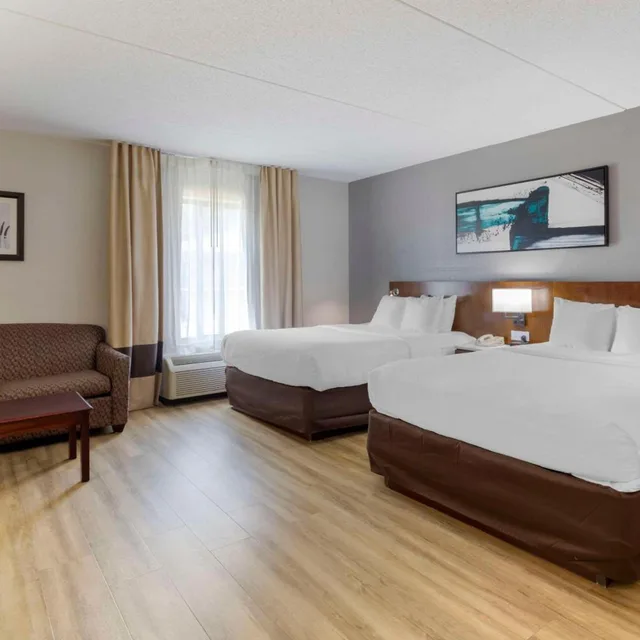 غرفة بسريرين كوين لذوي الإعاقة، Comfort Suites Kodak Sevierville 1/4