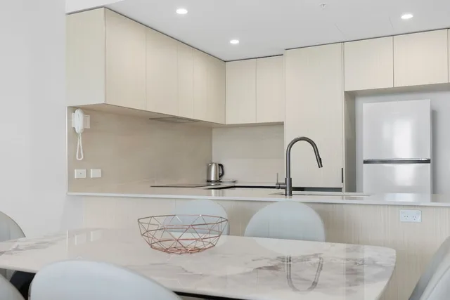 2 Bedrooms, Collection, Apartment, King and Twin Beds، The Peninsula at Hope Island 3/3