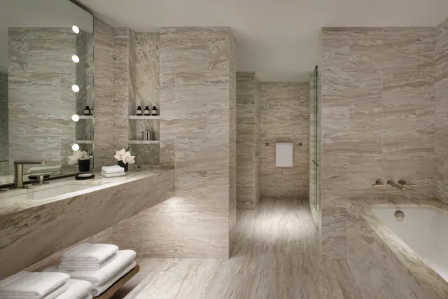 1 Bedroom, Signature, Fairmont Gold, Suite, King Bed, Corner، Fairmont Century Plaza Los Angeles 4/6