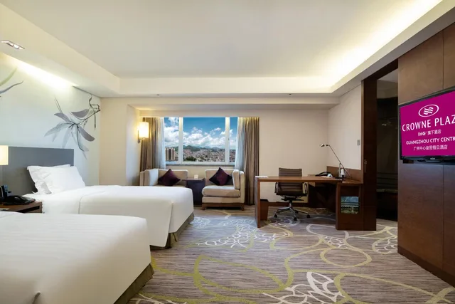 غرفة بريميوم بسرير فردي بإطلالة على المدينة، Crowne Plaza City Centre 6/9