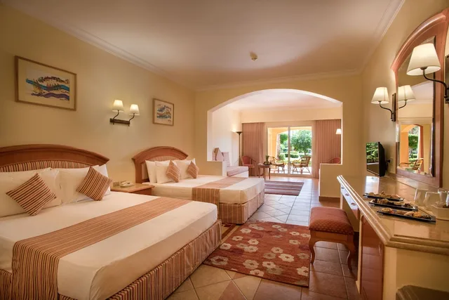 غرفة عائلية بسريرين كوين، Sharm Grand Plaza Resort 1/3