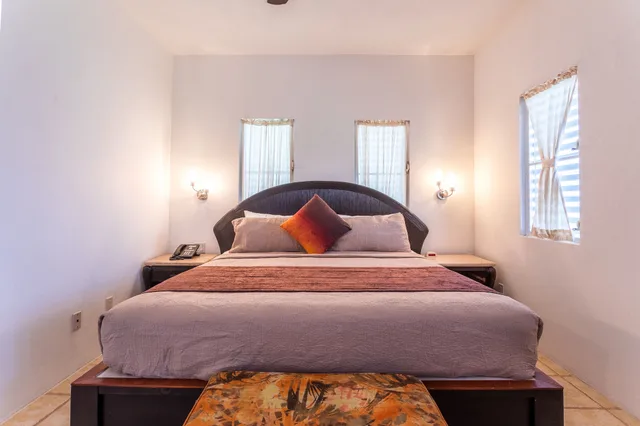 1 Bedroom, Suite, King Bed, Resort View, Kitchenette, La Vue Boutique Inn 8/10