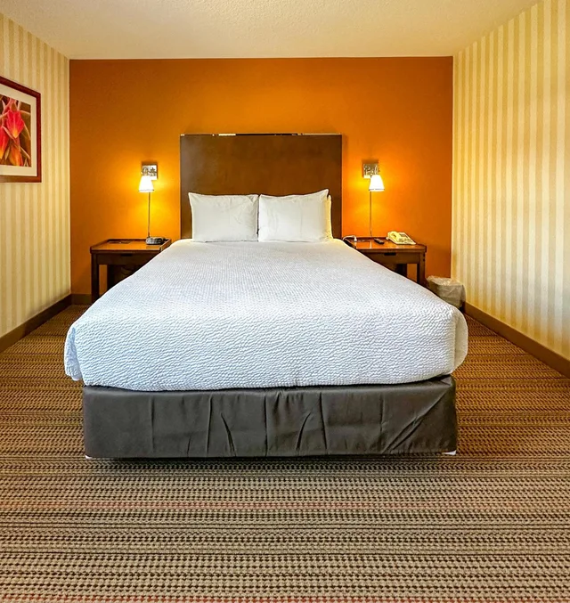 2 Bedrooms, Suite, 1.5 Bathrooms, Four Points By Sheraton Prince George 4/10