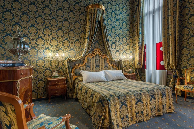 Superior, Double Bed, Hotel Al Ponte Antico 3/7