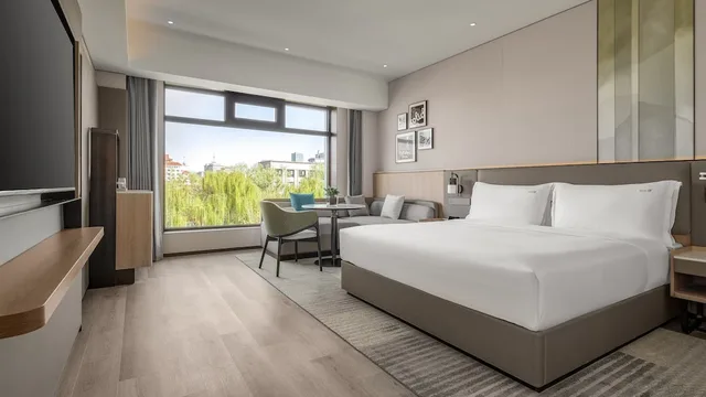 Holiday Inn Jinan Daming Lake By IHG، جينان 10/50