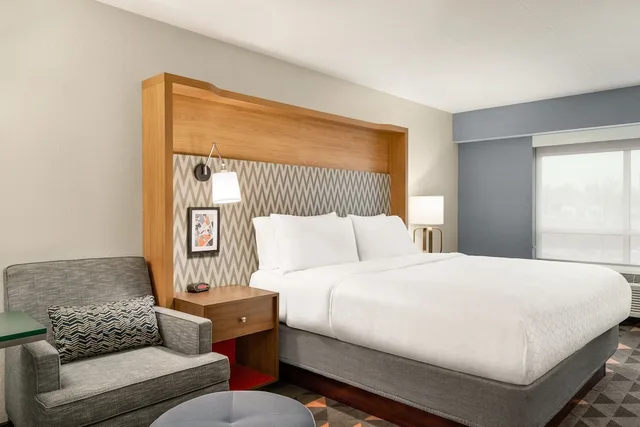 غرفة قياسية بسرير كوين، Holiday Inn Florence 1/2